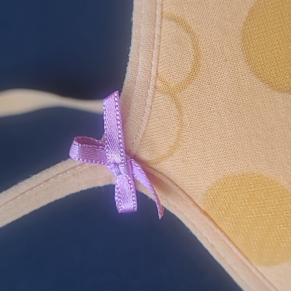 EUC La SENZA demi cup bra - Picture 2 of 6